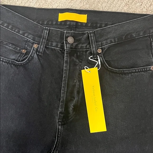 Classic Black Relaxed Fit Jeans for Men - Picture 2 of 5